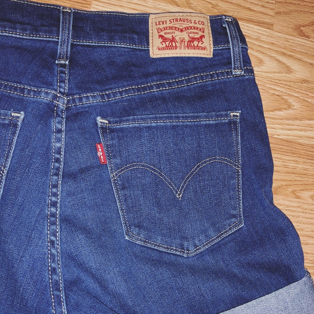 Levi shorts